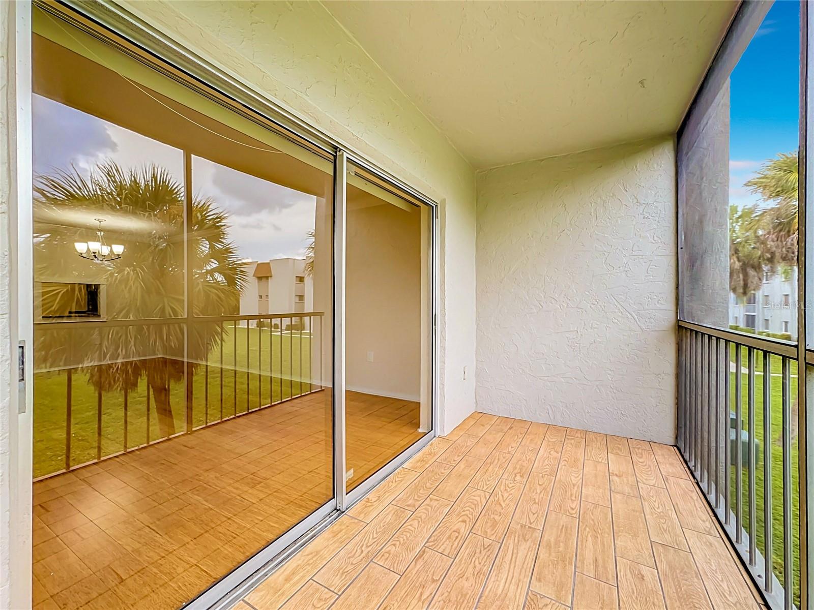 1520 Glen Oaks Dr E #248, Sarasota, FL 34232 — photo 16 of 29