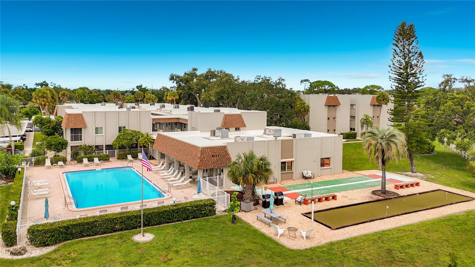 1520 Glen Oaks Dr E #248, Sarasota, FL 34232 — photo 18 of 29