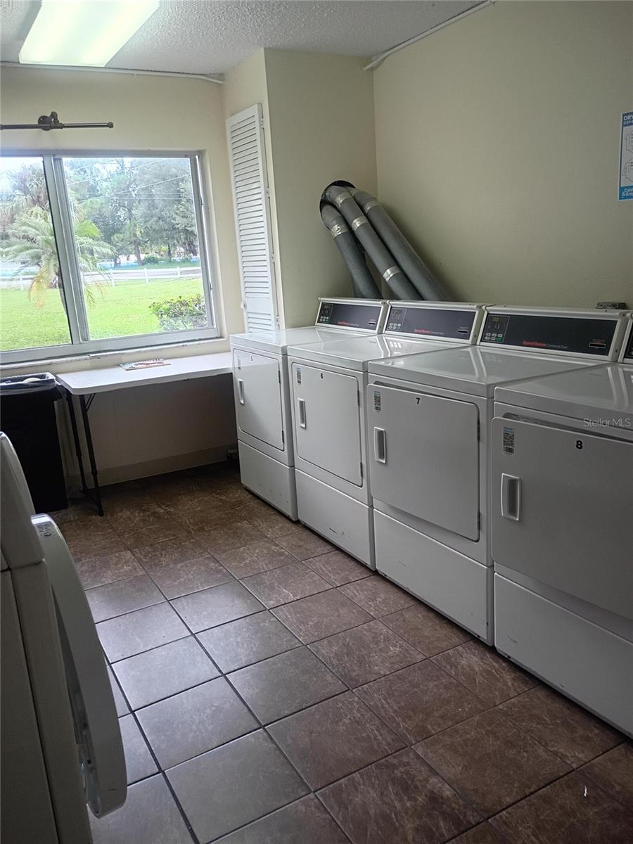1520 Glen Oaks Dr E #248, Sarasota, FL 34232 — photo 24 of 29