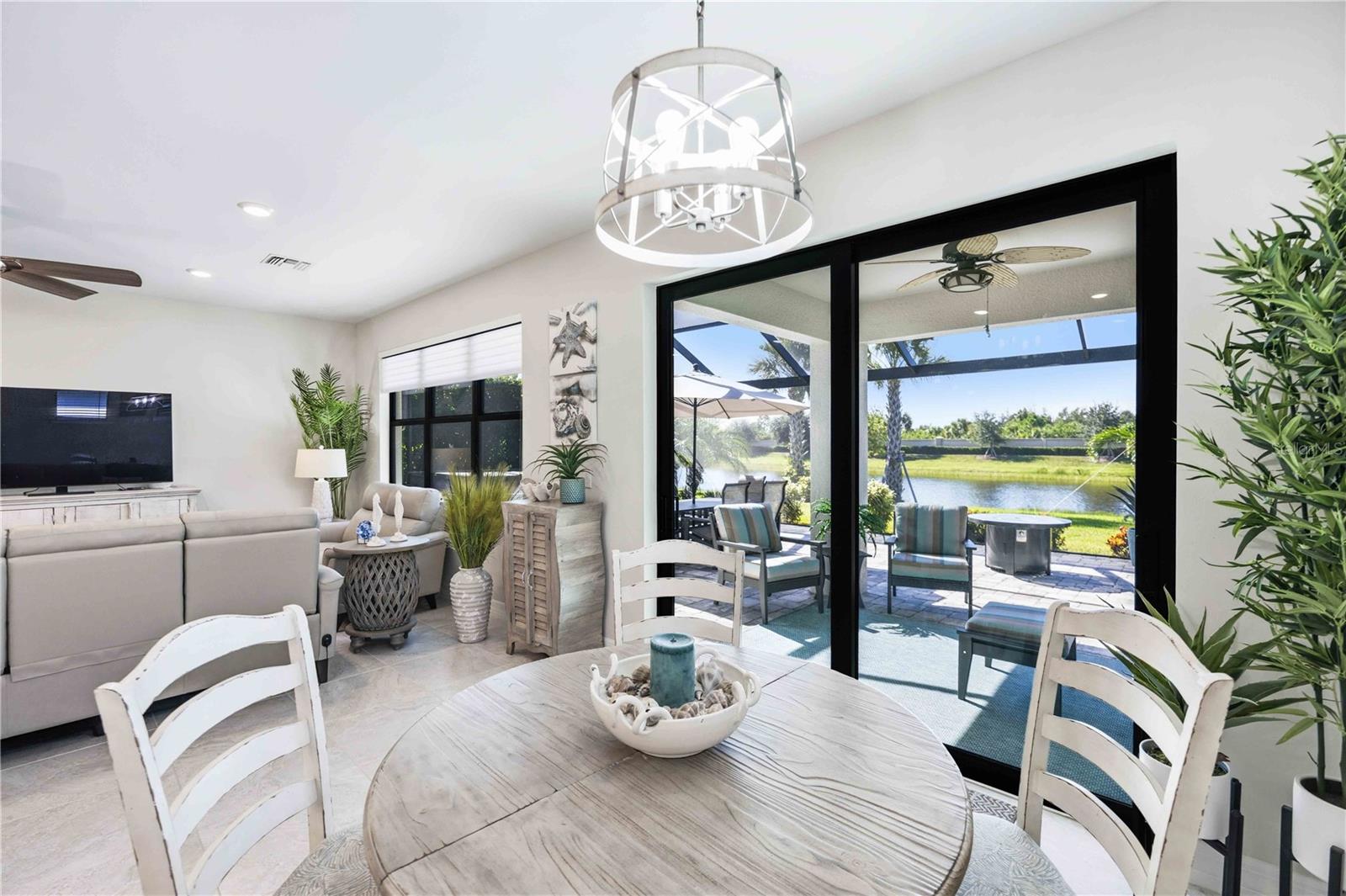 Dining area with a view!