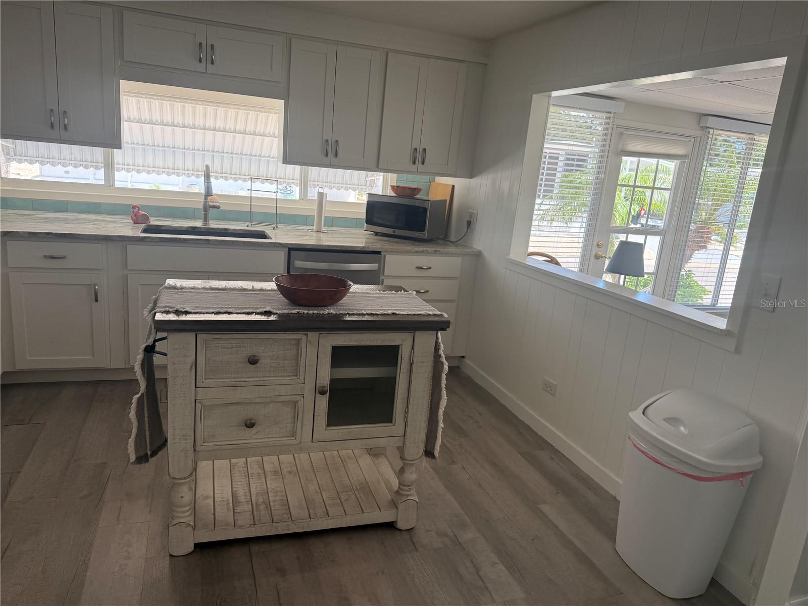 5710 Orange Blossom Rd, Venice, FL 34293 — photo 6 of 18