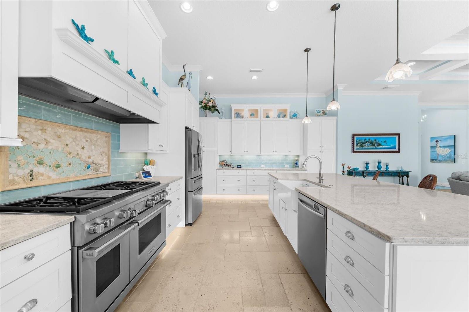 Custom Backsplash Adds Designer Style