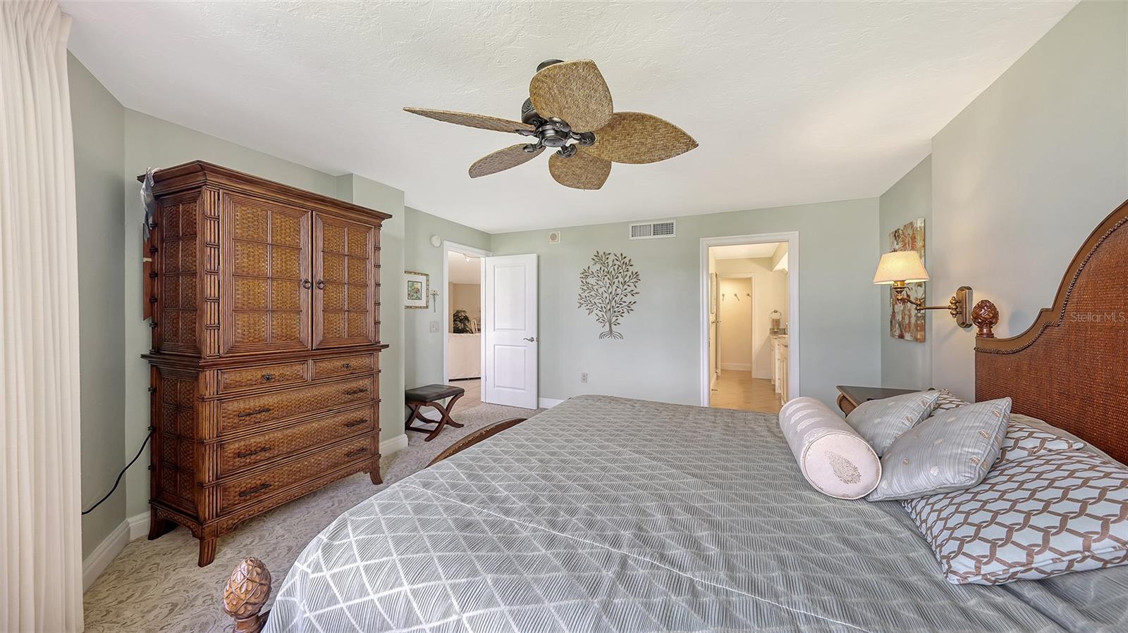 5880 Midnight Pass Rd #307, Sarasota, FL 34242 — photo 20 of 49