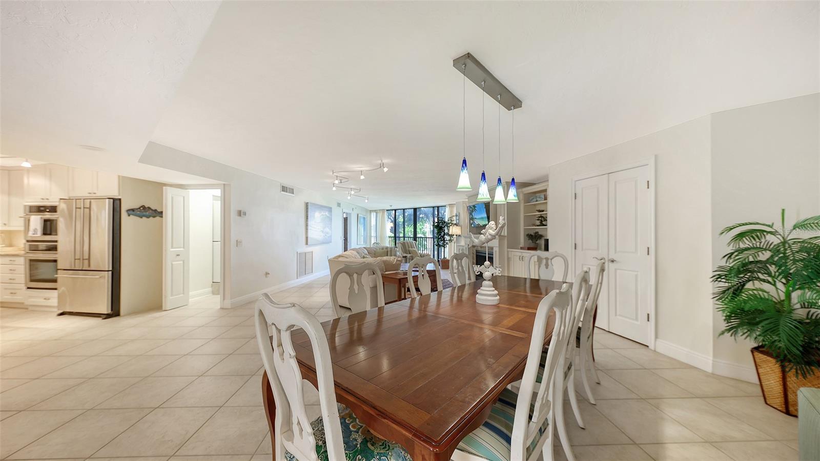5880 Midnight Pass Rd #307, Sarasota, FL 34242 — photo 7 of 49