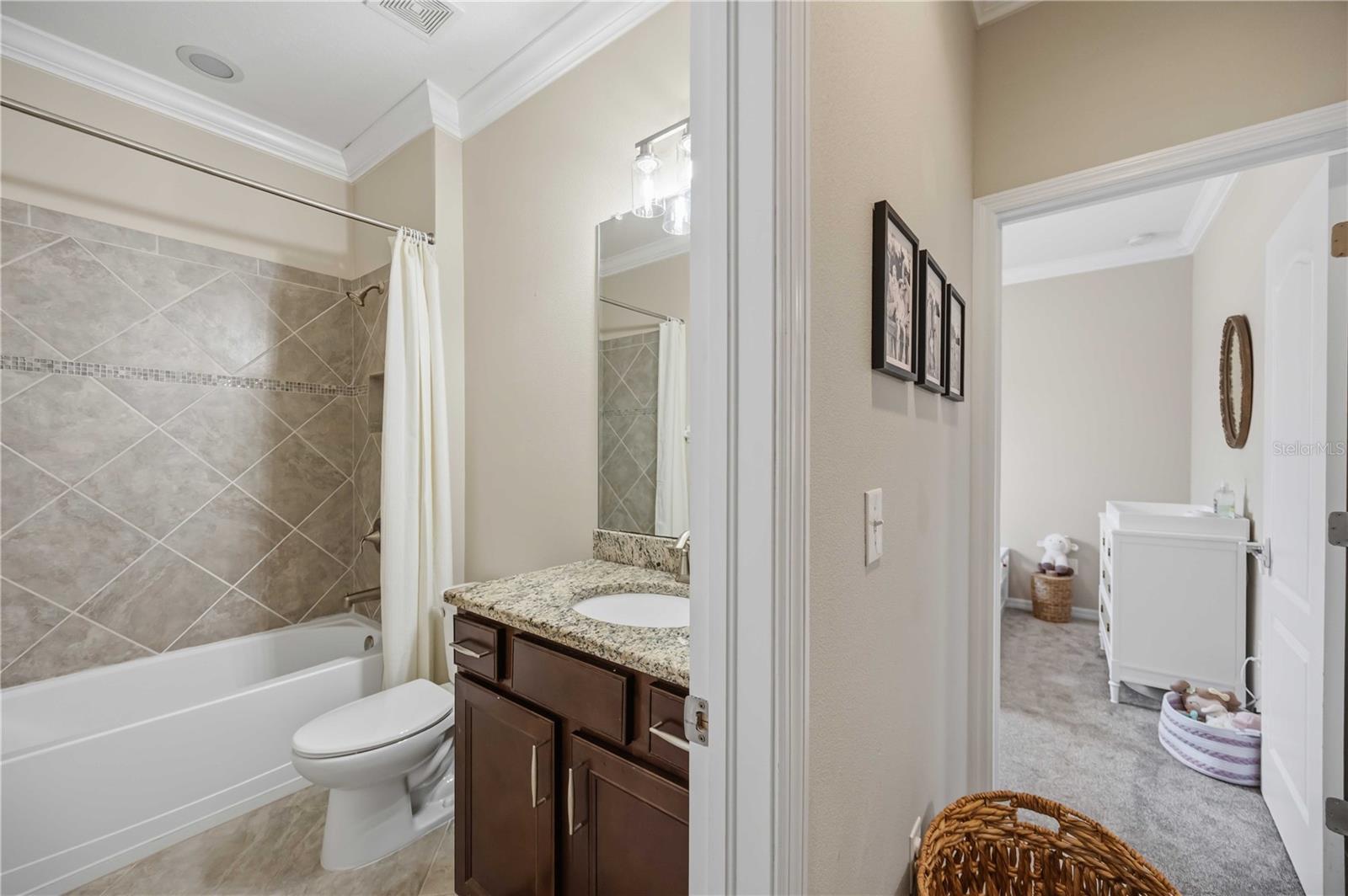 5516 Cartagena Dr, Sarasota, FL 34233 — photo 19 of 46