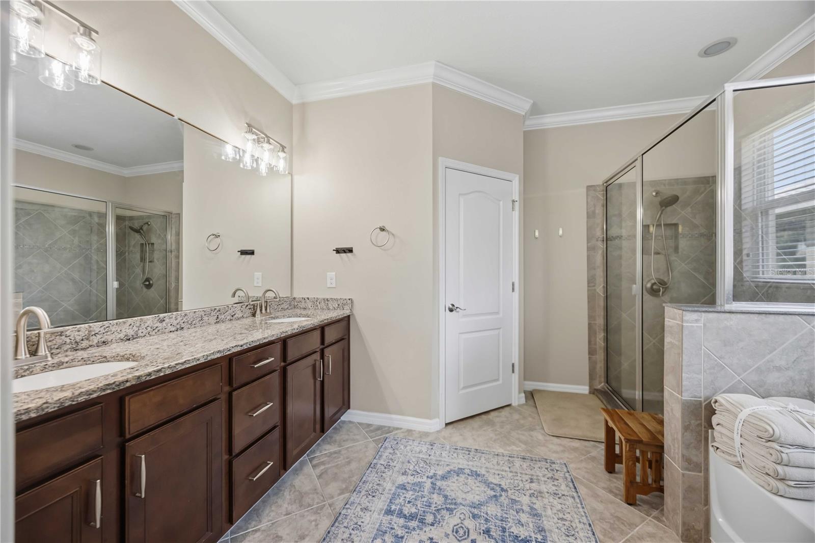 5516 Cartagena Dr, Sarasota, FL 34233 — photo 29 of 46