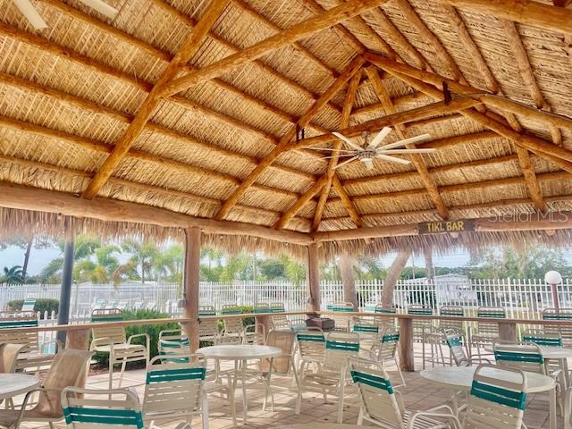 Tiki Hut
