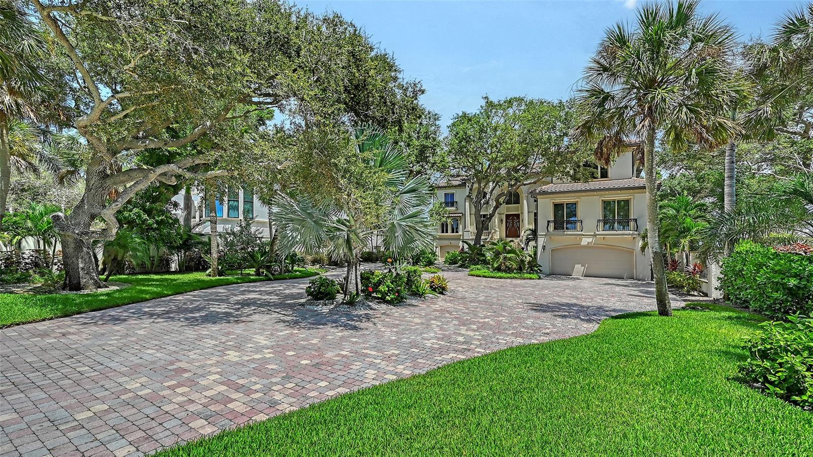1216 N Casey Key Rd, Osprey, FL 34229 — photo 9 of 71