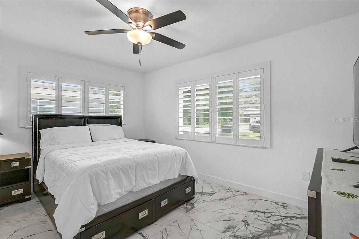 2347 Tangerine Dr, Sarasota, FL 34239 — photo 26 of 34