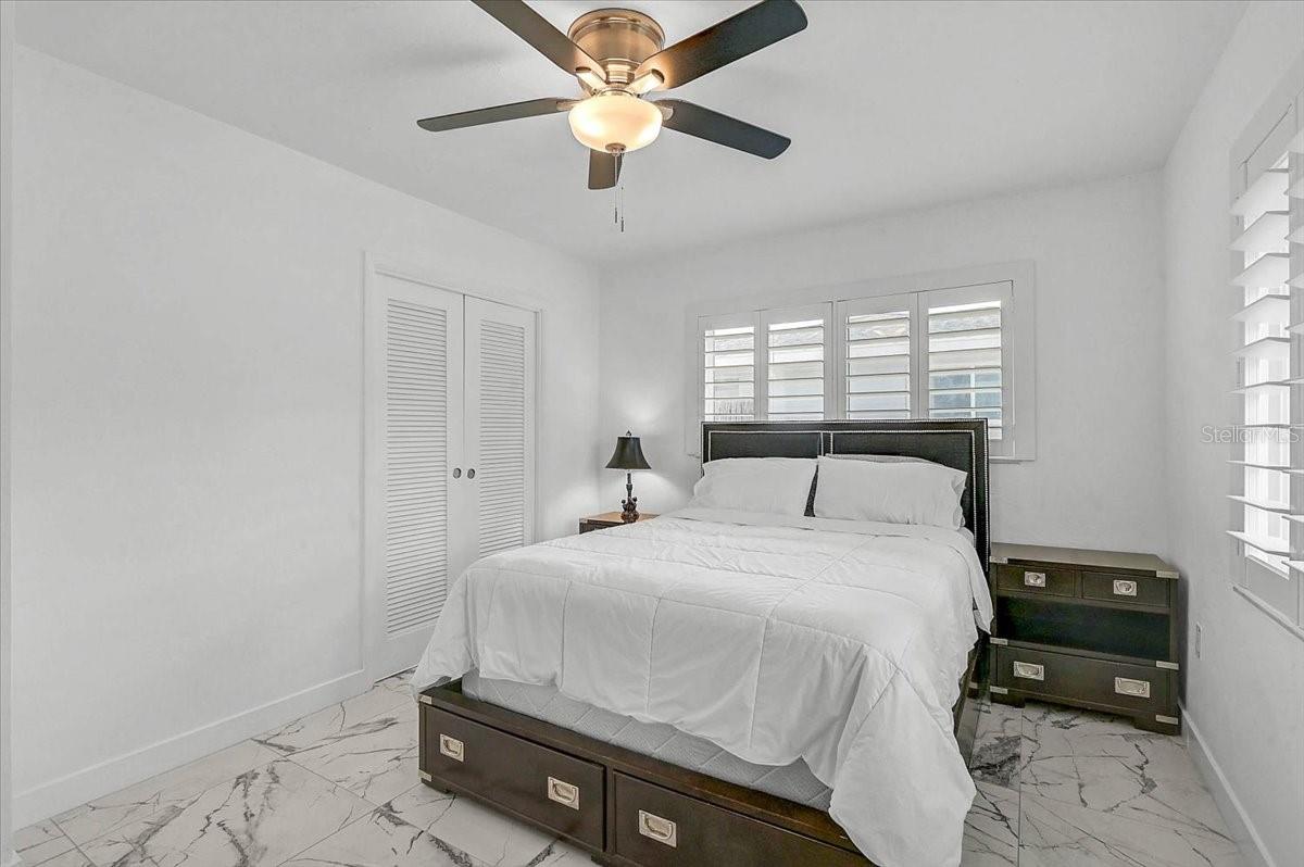 2347 Tangerine Dr, Sarasota, FL 34239 — photo 27 of 34