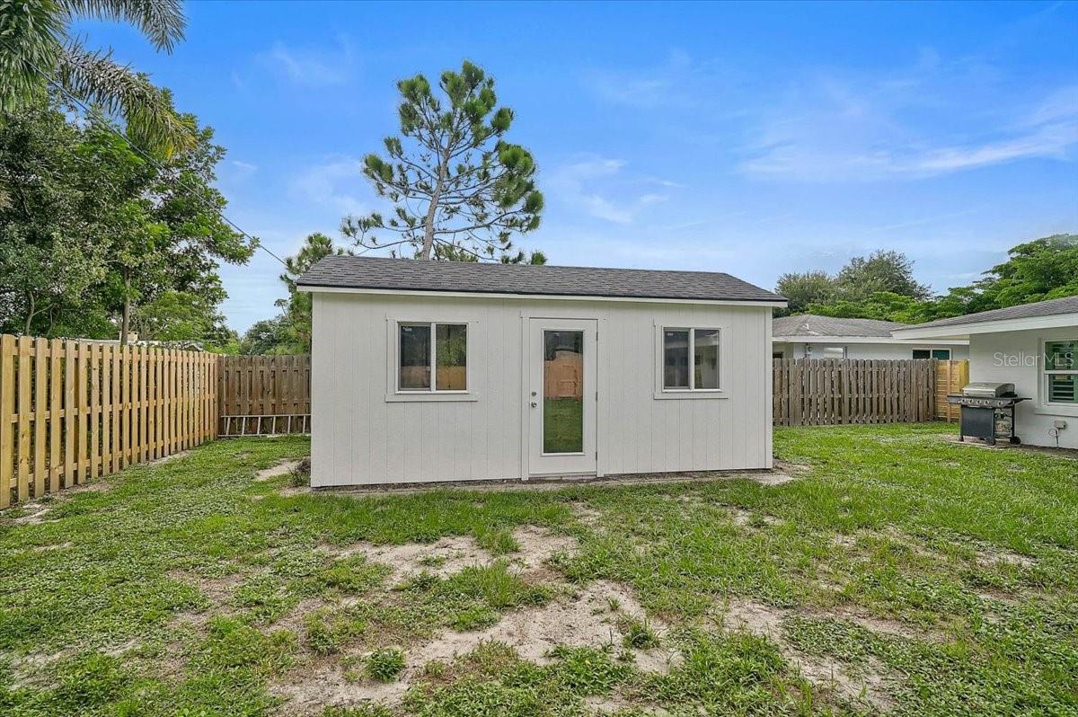 2347 Tangerine Dr, Sarasota, FL 34239 — photo 29 of 34