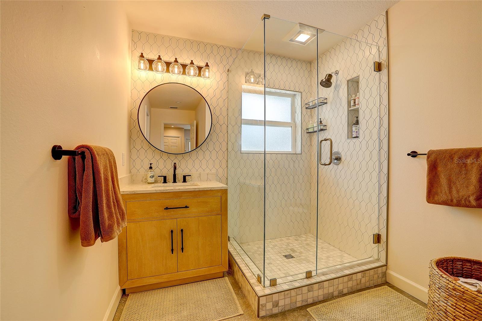 2121 Palm Ter, Sarasota, FL 34231 — photo 12 of 50