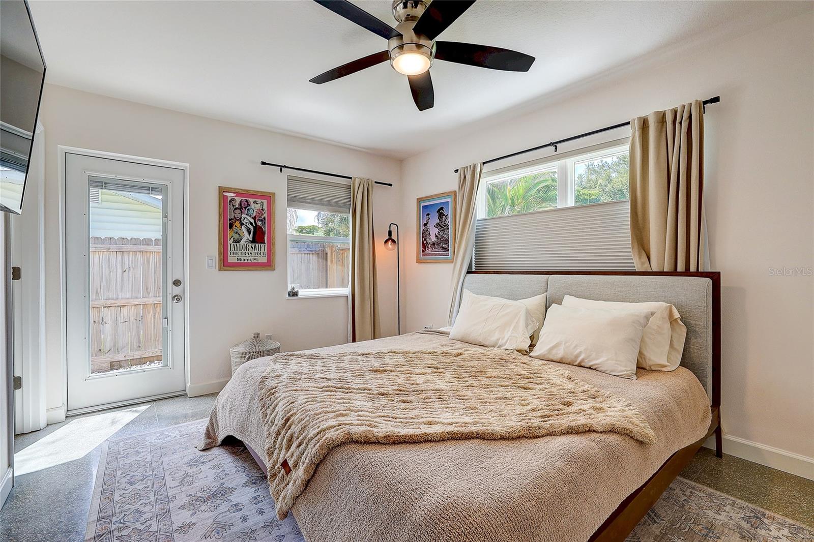 2121 Palm Ter, Sarasota, FL 34231 — photo 14 of 50