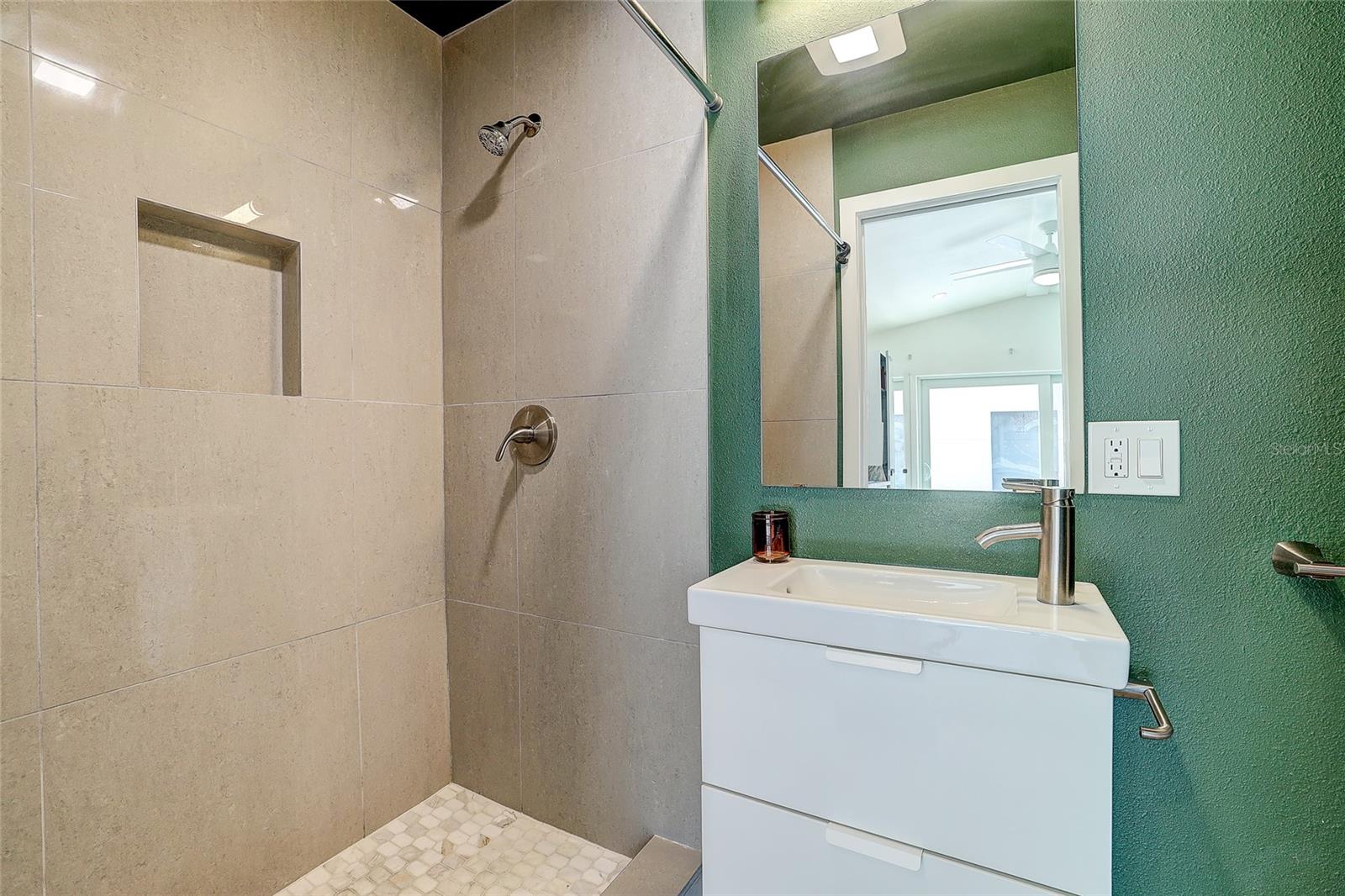 2121 Palm Ter, Sarasota, FL 34231 — photo 26 of 50