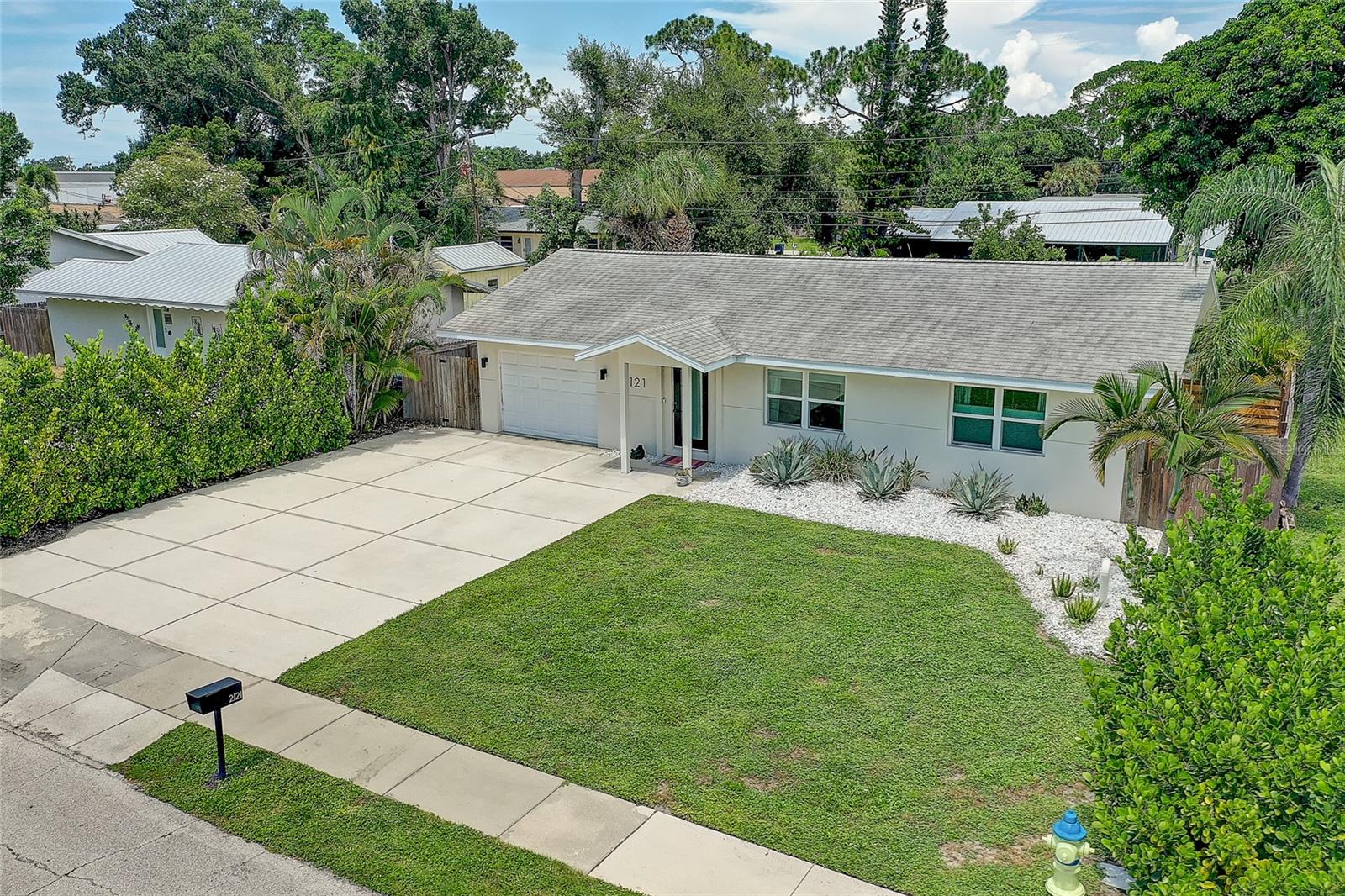 2121 Palm Ter, Sarasota, FL 34231 — photo 38 of 50