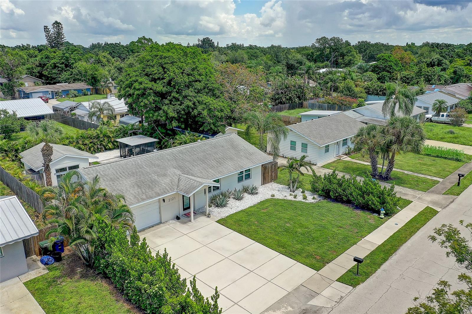 2121 Palm Ter, Sarasota, FL 34231 — photo 40 of 50