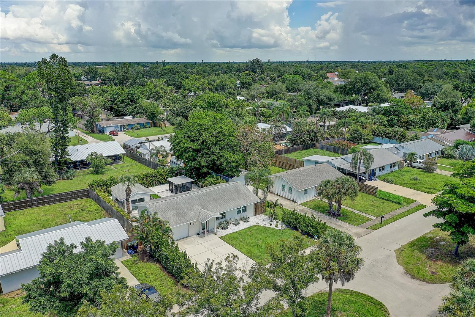 2121 Palm Ter, Sarasota, FL 34231 — photo 41 of 50
