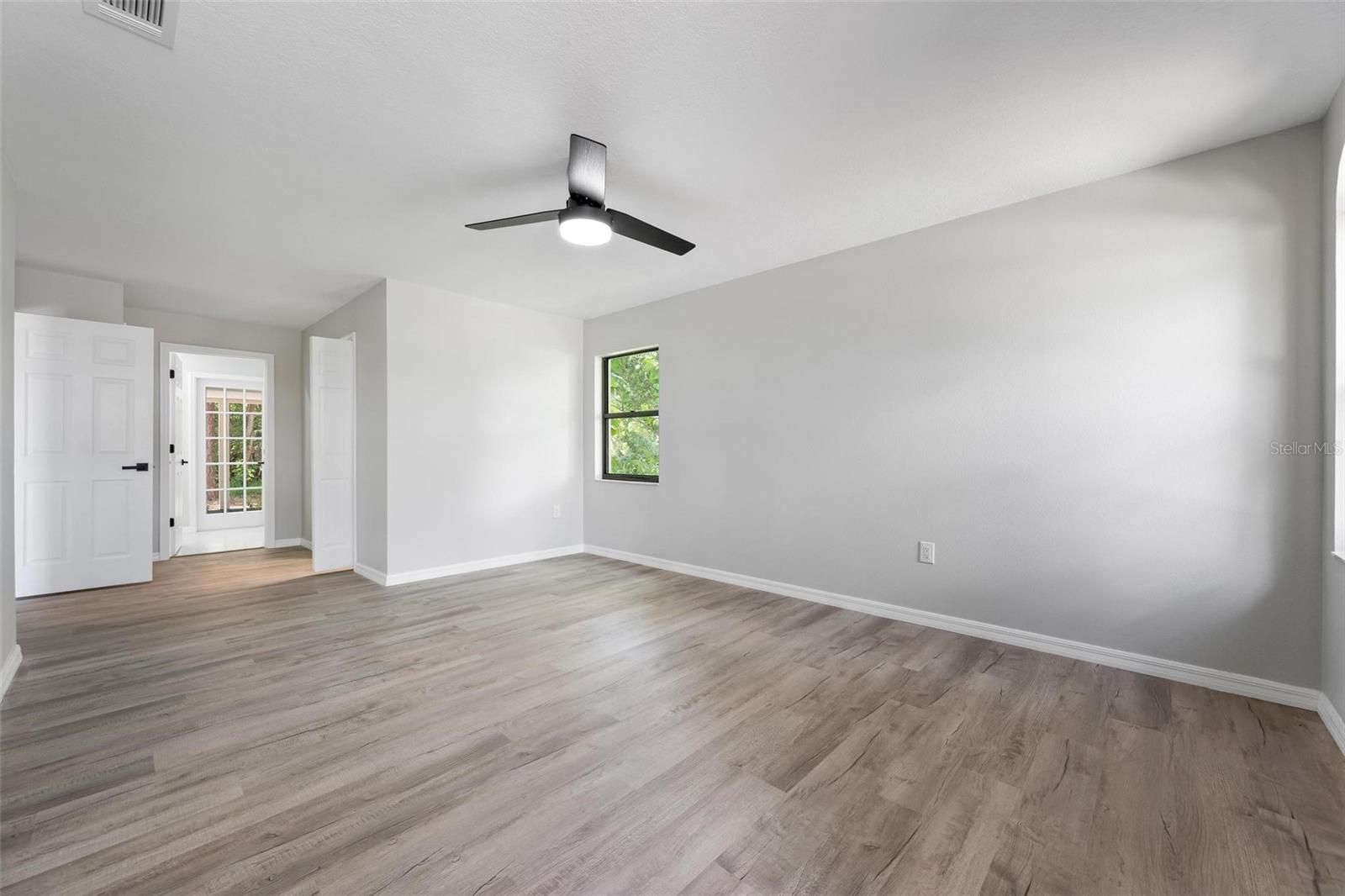 172 Shady Pine Ln, Nokomis, FL 34275 — photo 13 of 36