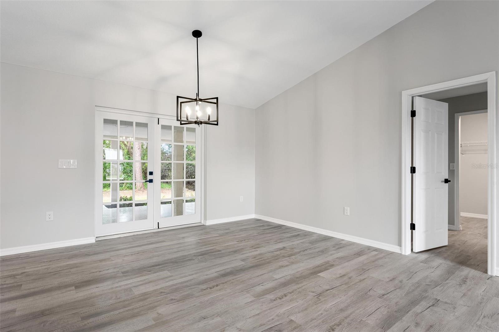 172 Shady Pine Ln, Nokomis, FL 34275 — photo 10 of 36