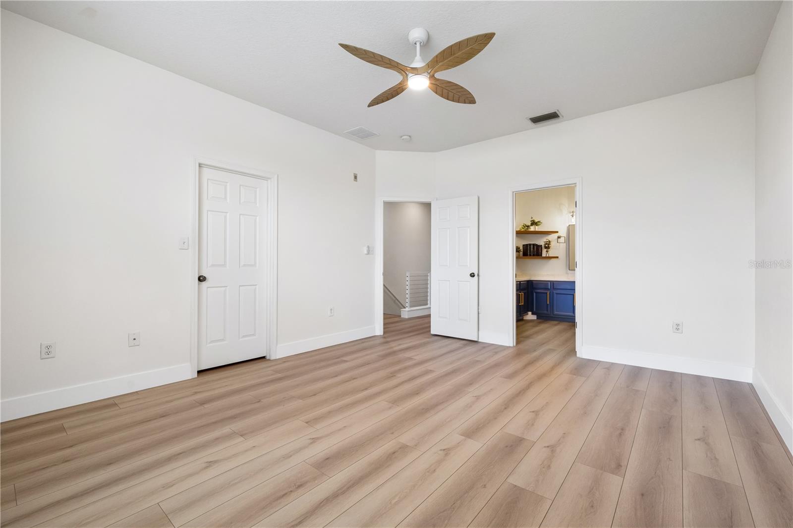 3768 Parkridge Cir #23-104, Sarasota, FL 34243 — photo 26 of 64