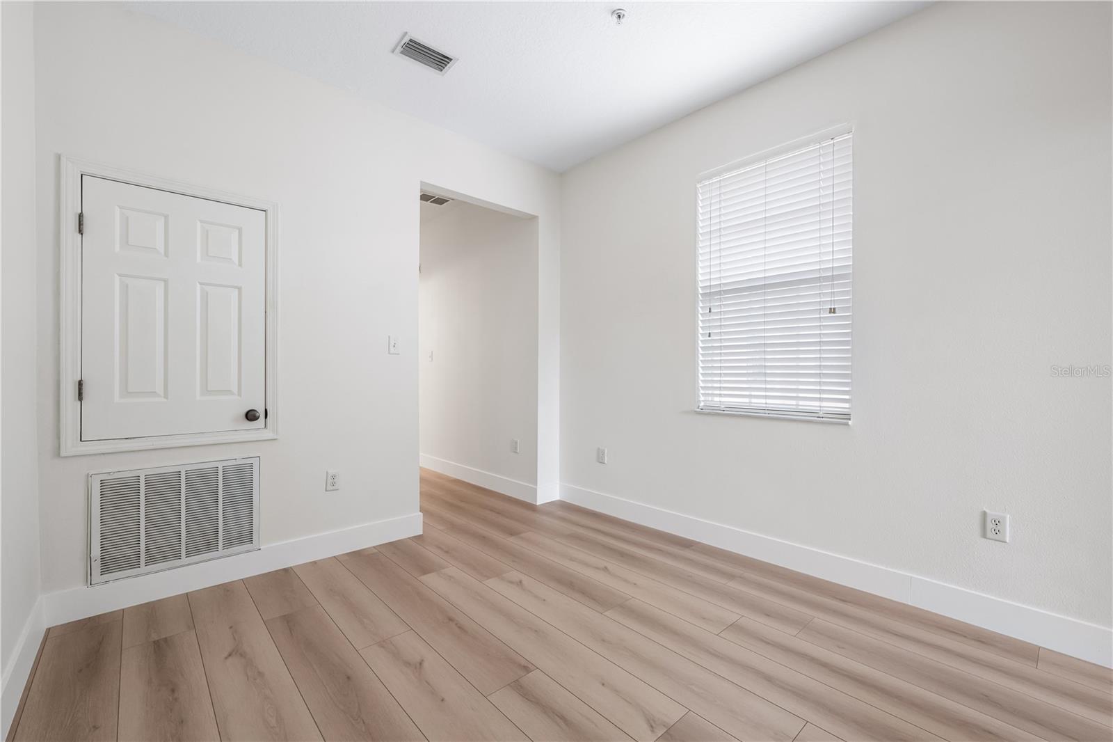 3768 Parkridge Cir #23-104, Sarasota, FL 34243 — photo 35 of 64