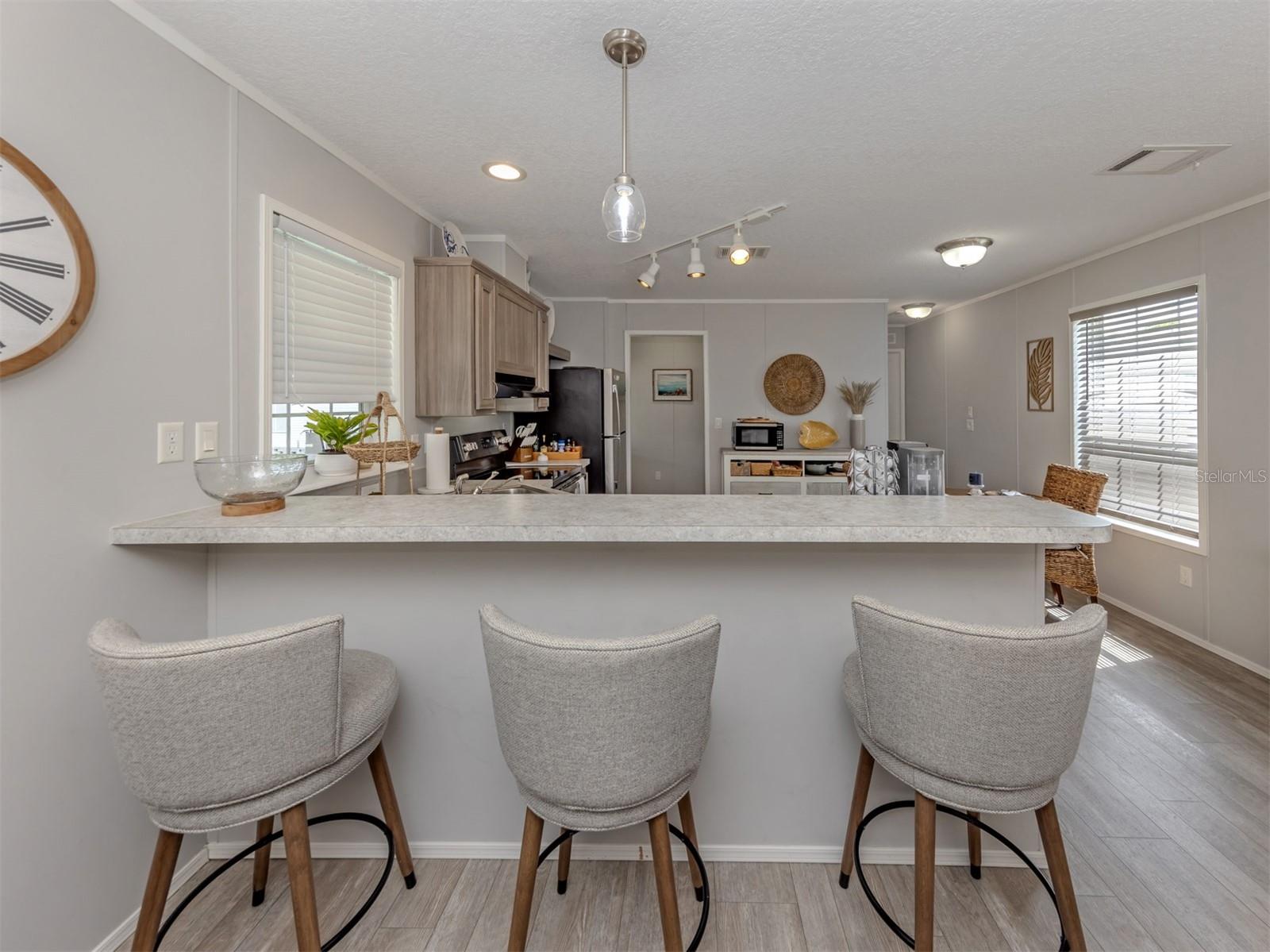 Dinette/Kitchen