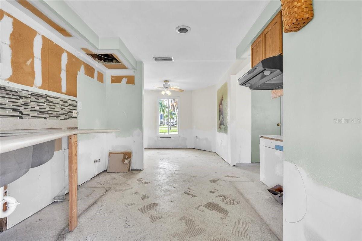 310 Green Dolphin Dr, Placida, FL 33946 — photo 12 of 47