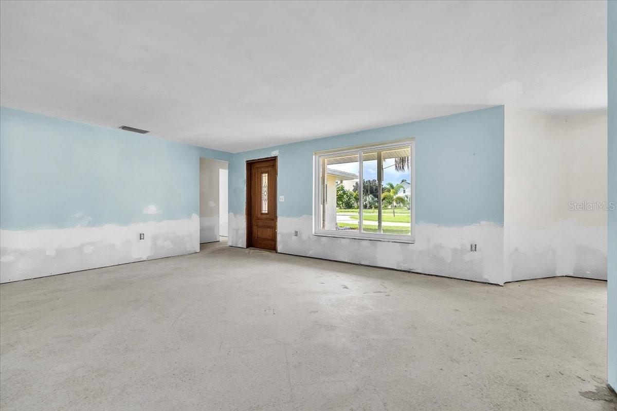 310 Green Dolphin Dr, Placida, FL 33946 — photo 5 of 47