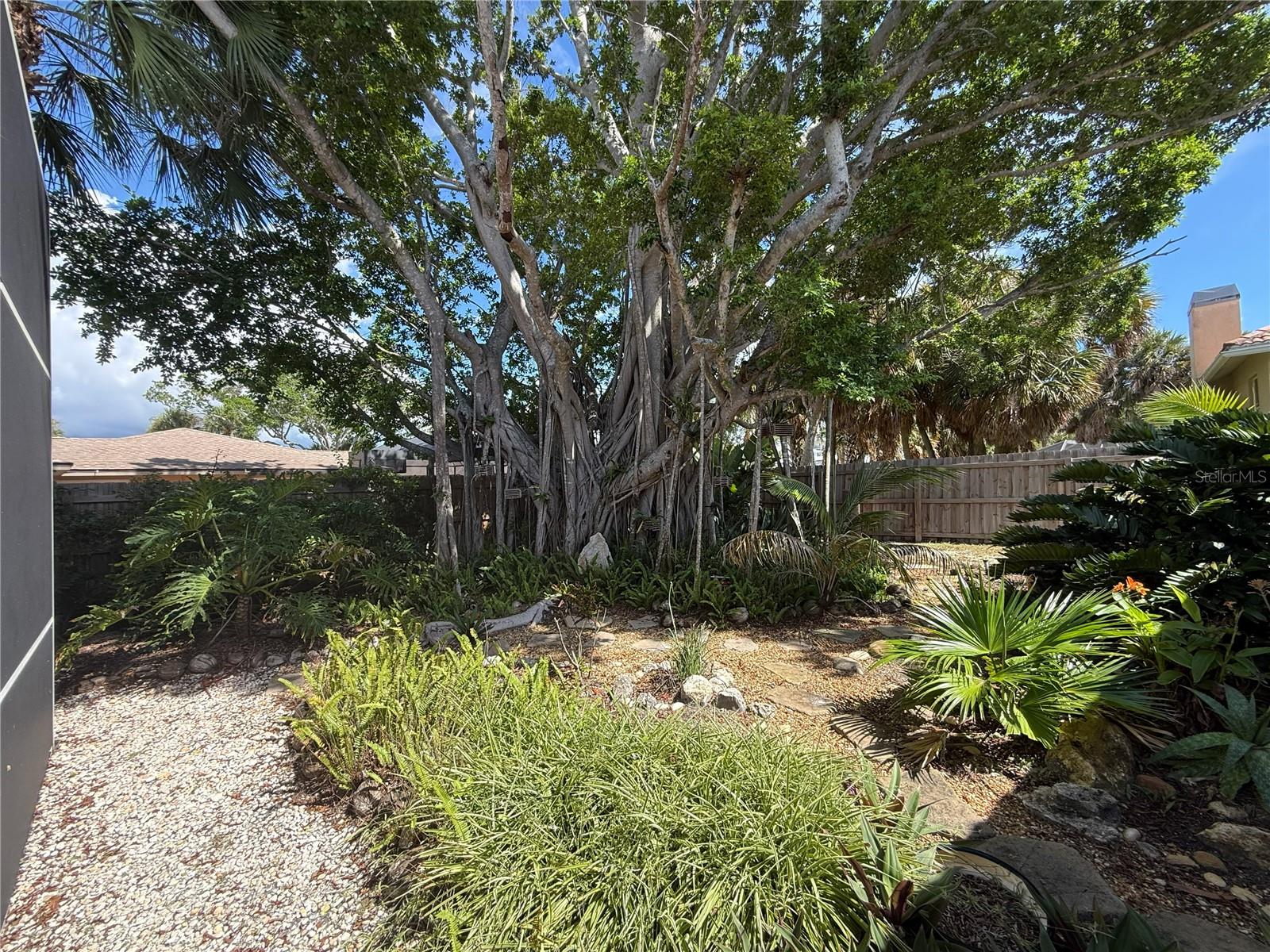 5541 Cape Aqua Dr, Sarasota, FL 34242 — photo 16 of 53