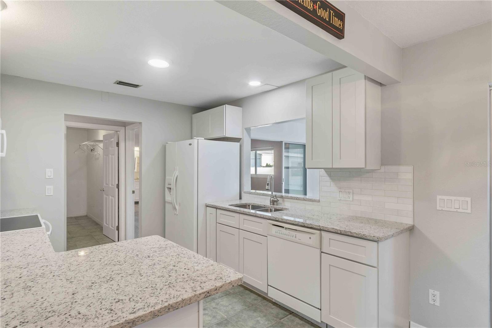 20439 Peachland Blvd, Port Charlotte, FL 33954 — photo 12 of 58