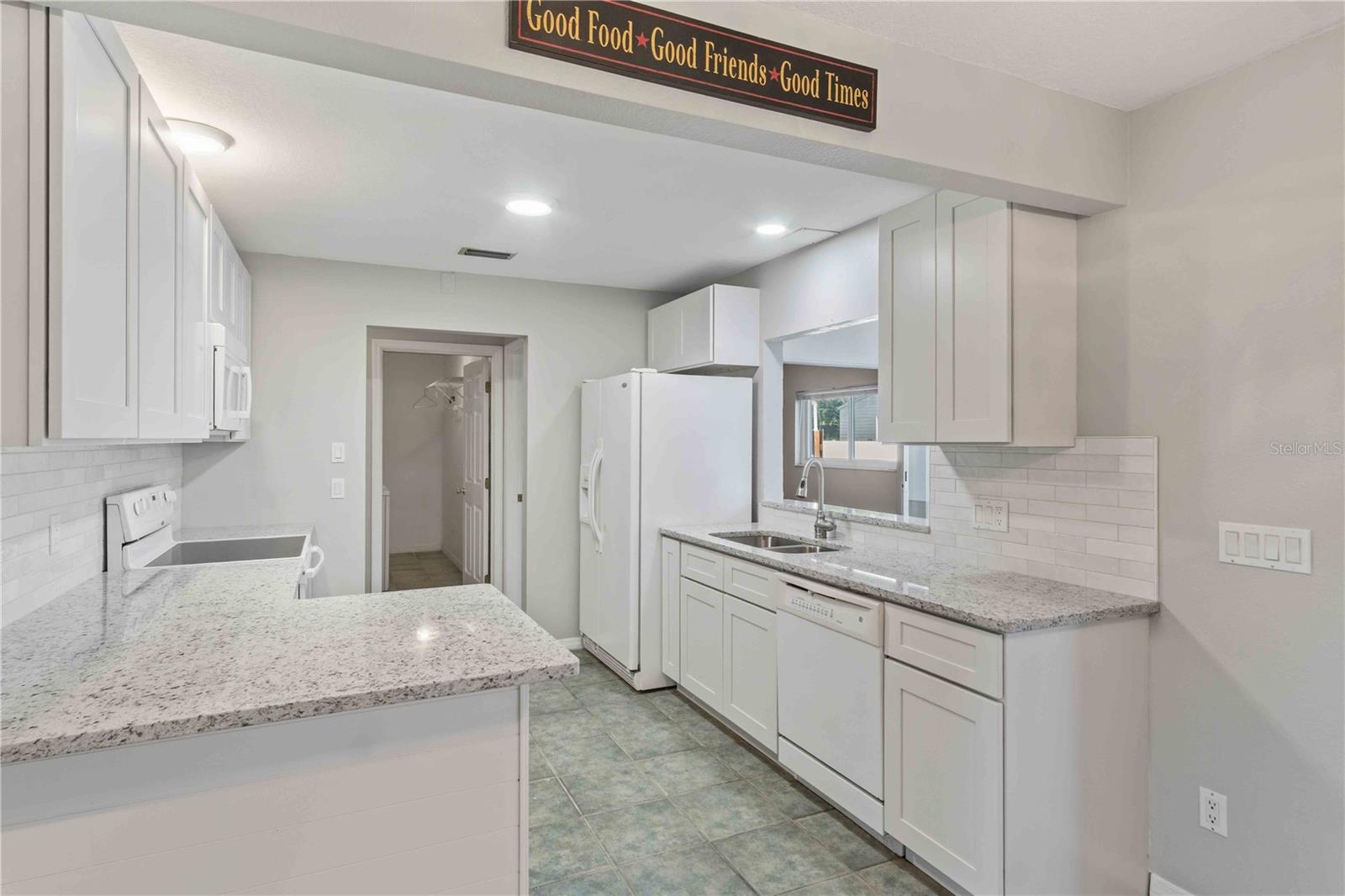 20439 Peachland Blvd, Port Charlotte, FL 33954 — photo 16 of 58