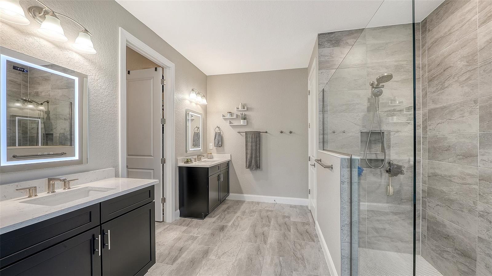 469 Baneberry Ct, Nokomis, FL 34275 — photo 16 of 52