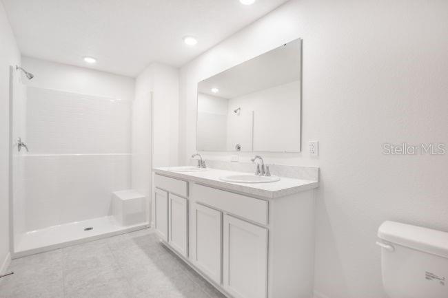 Model home - actual features may vary.