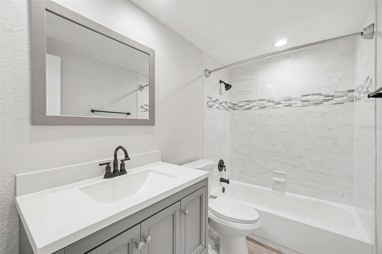 2nd bathroom