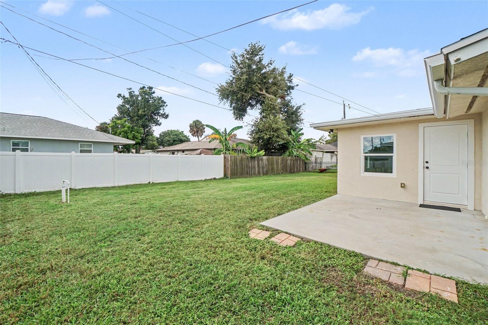 Alternate view of back yard.