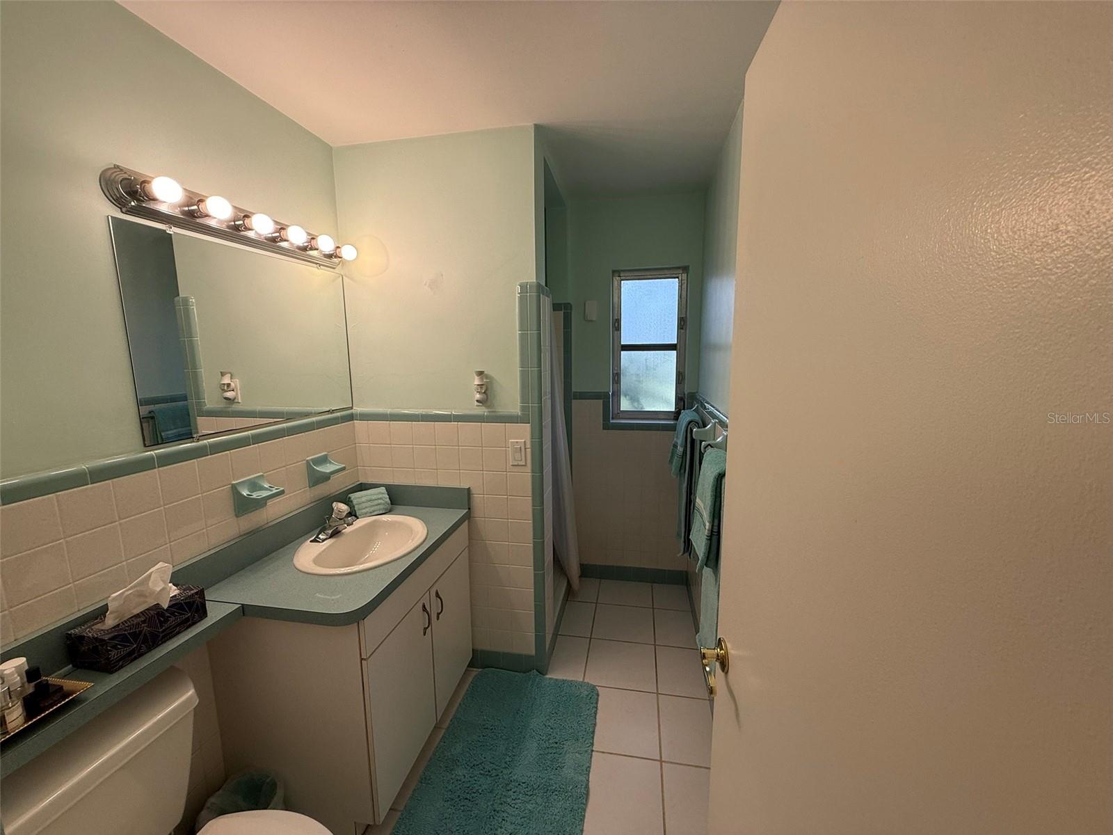 4951 Sawyer Rd, Sarasota, FL 34233 — photo 16 of 32
