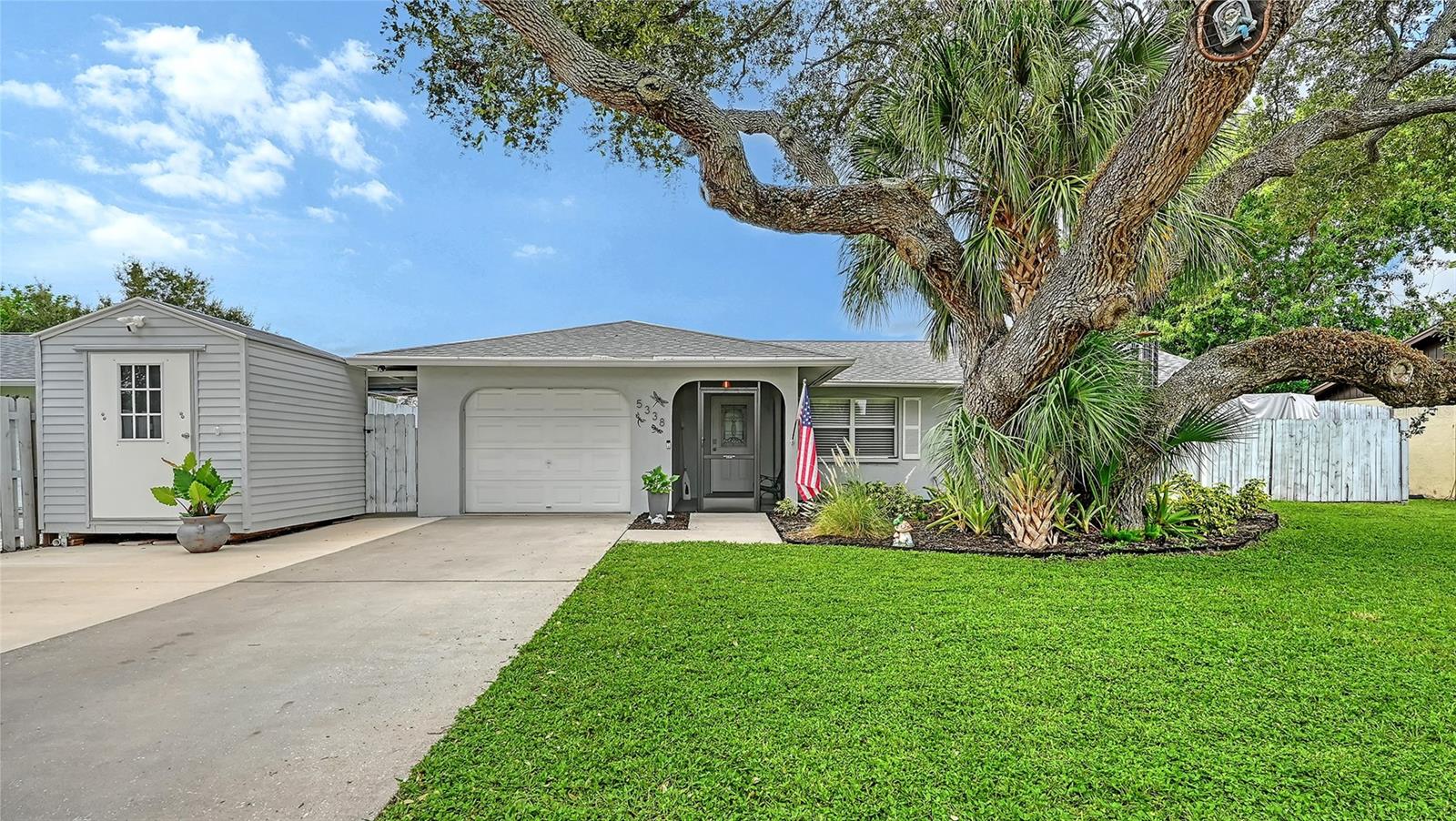 5338 Foxwood Dr