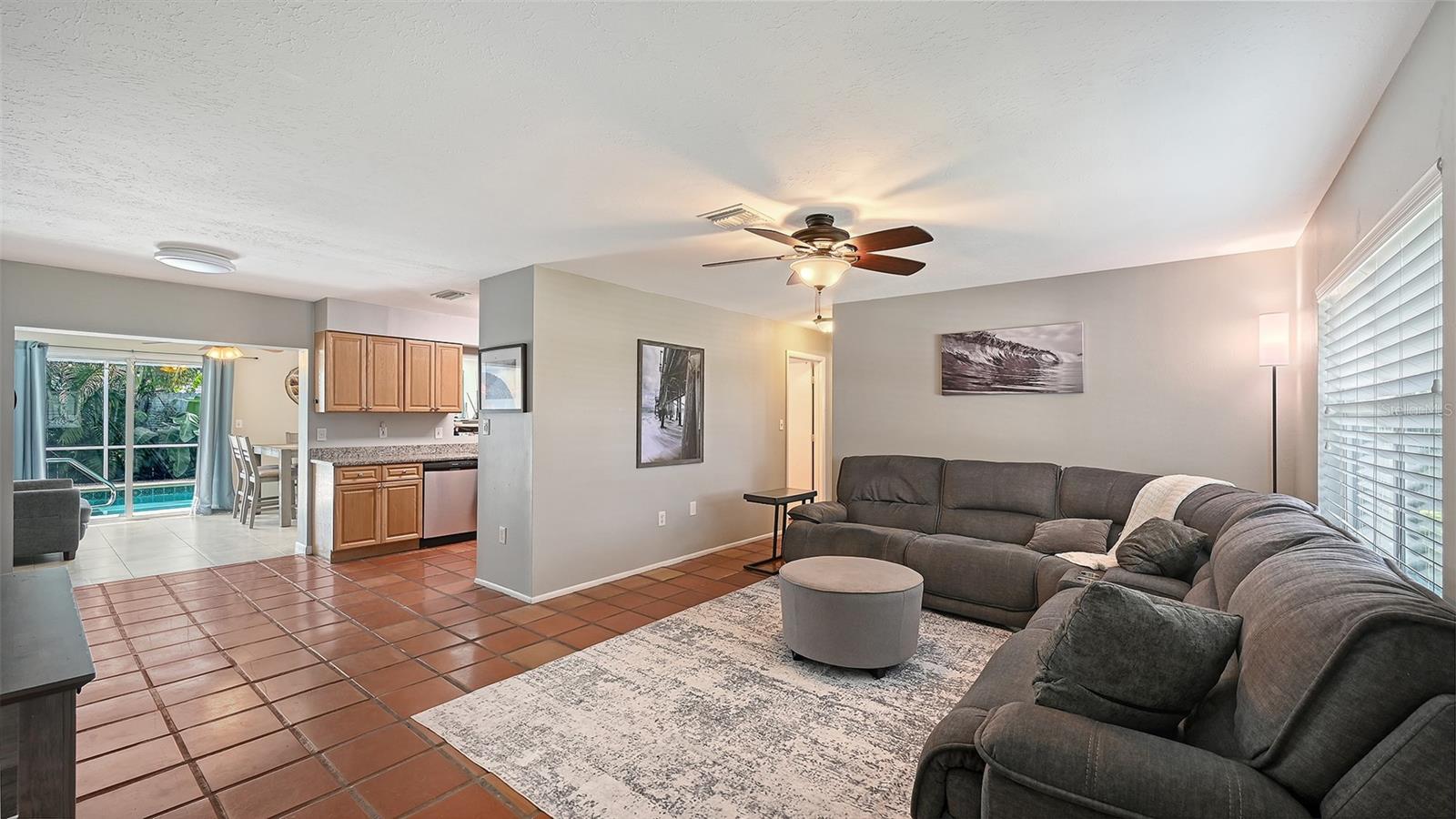 5338 Foxwood Dr, Sarasota, FL 34232 — photo 4 of 36