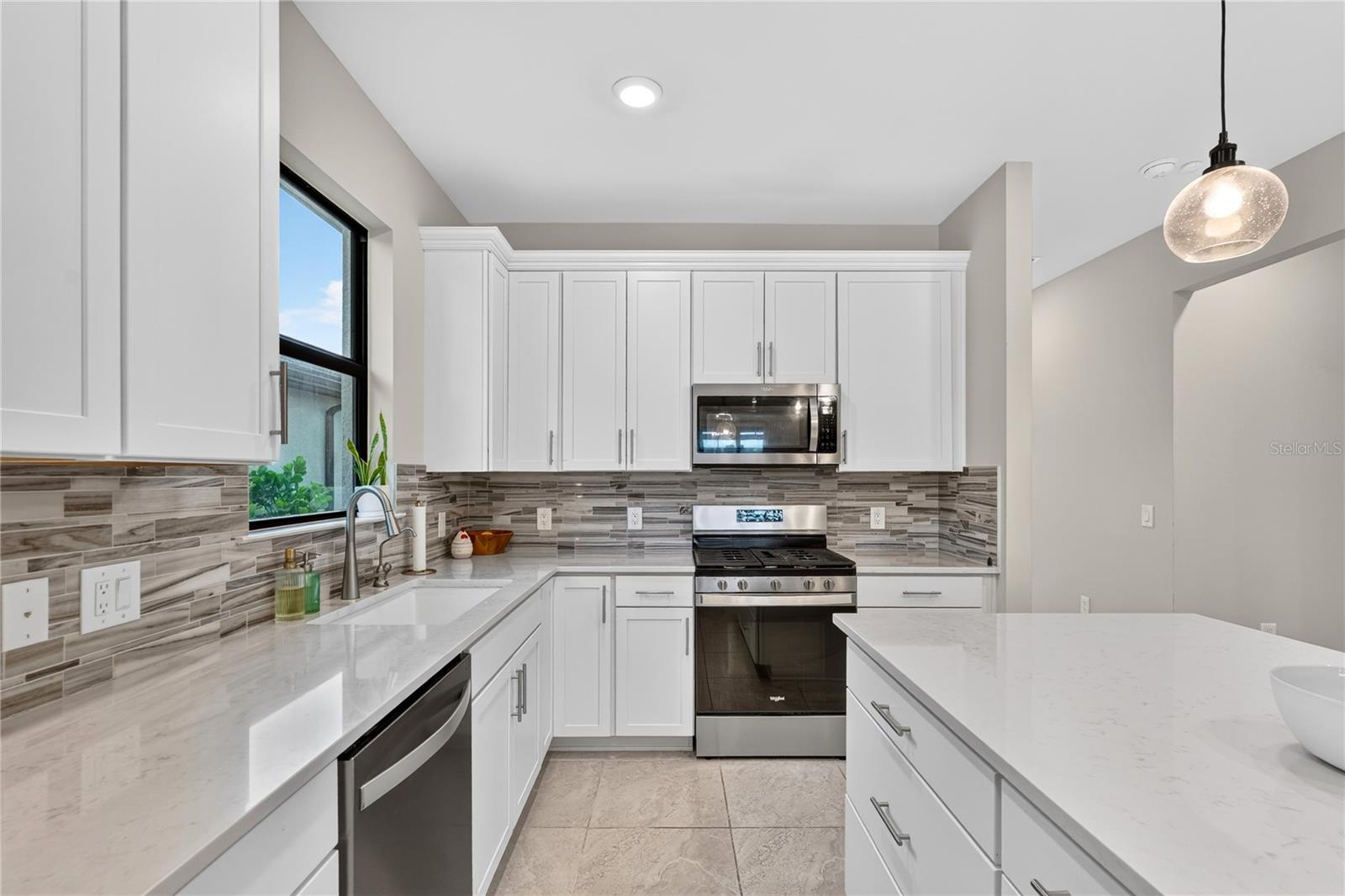 6204 Fish Eagle Ct, Nokomis, FL 34275 — photo 12 of 70