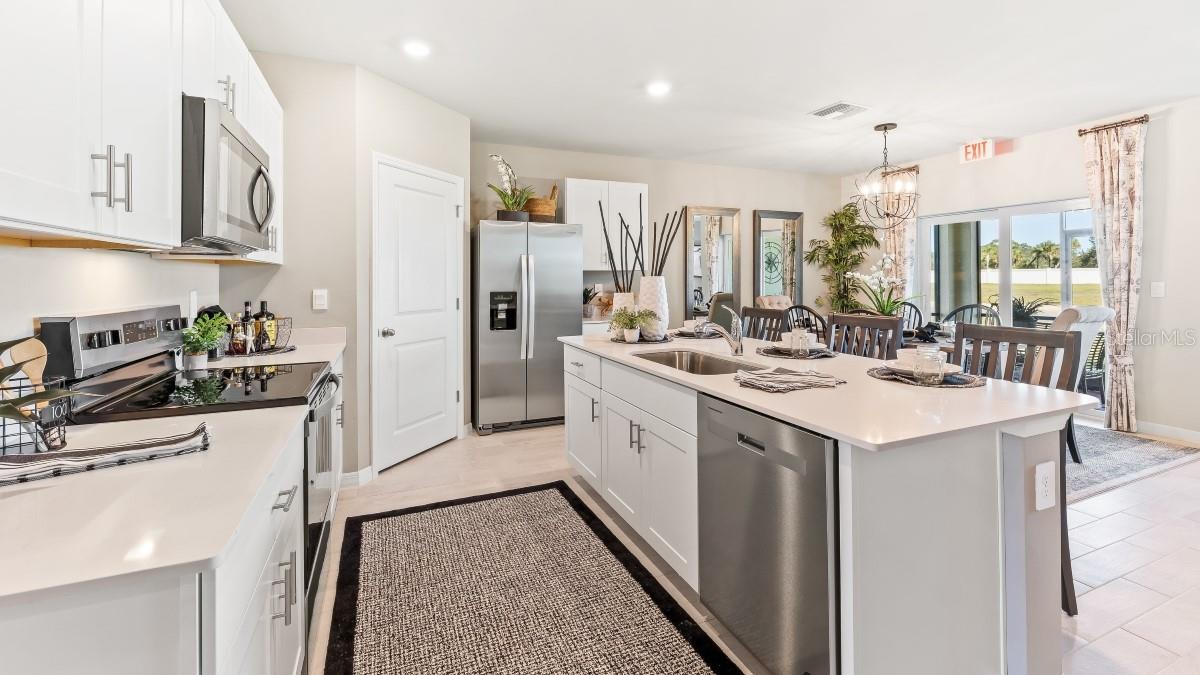 MODEL HOME