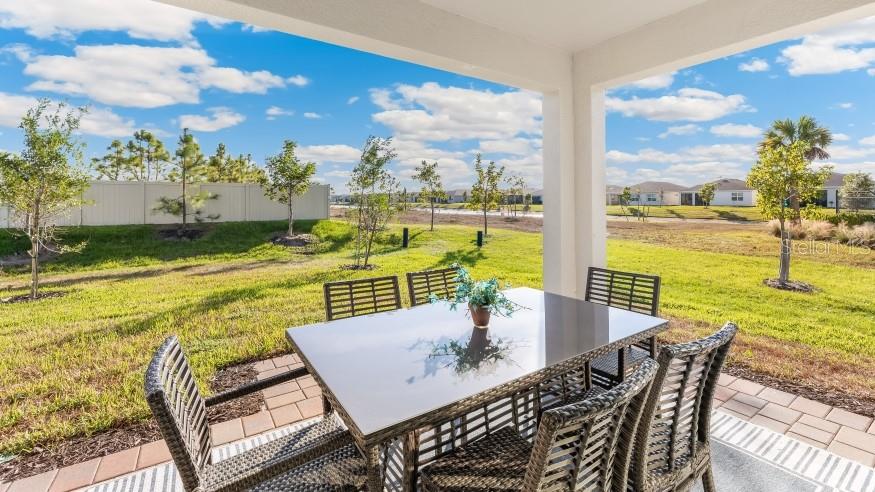 MODEL HOME