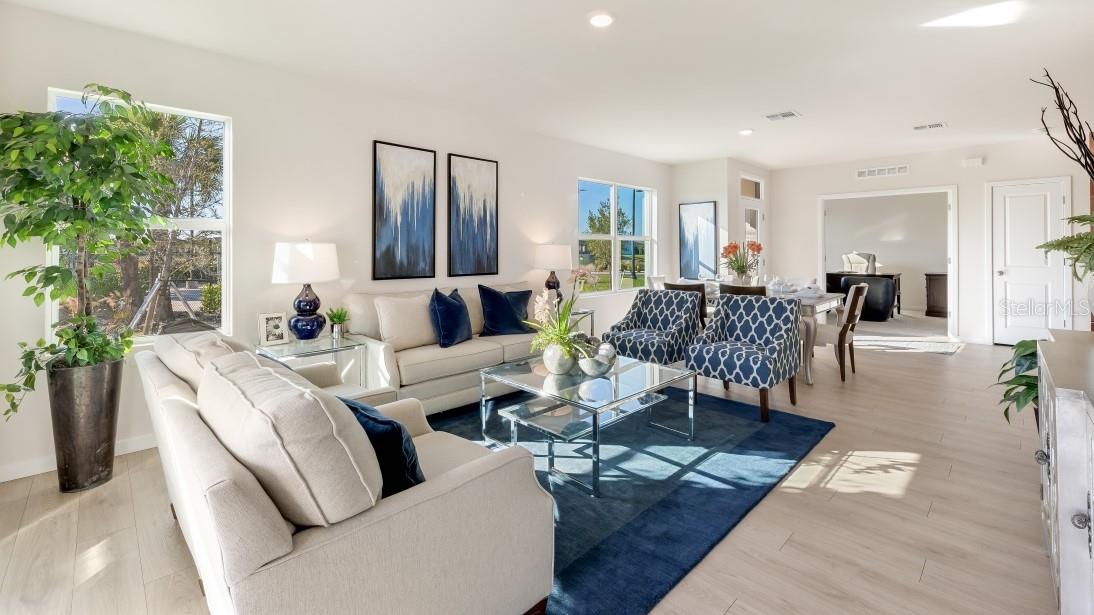MODEL HOME