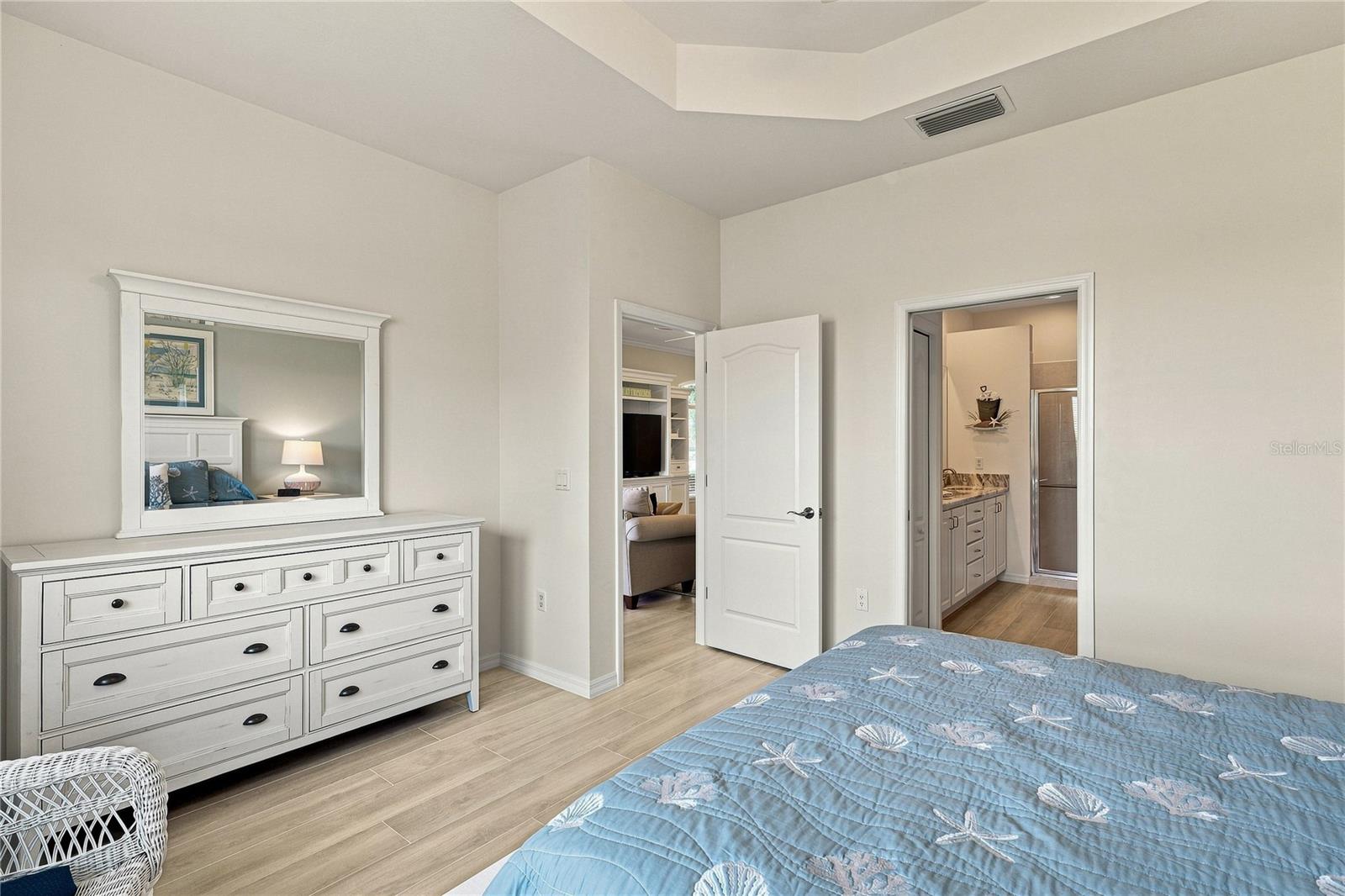 4350 Whispering Oaks Dr, North Port, FL 34287 — photo 12 of 65
