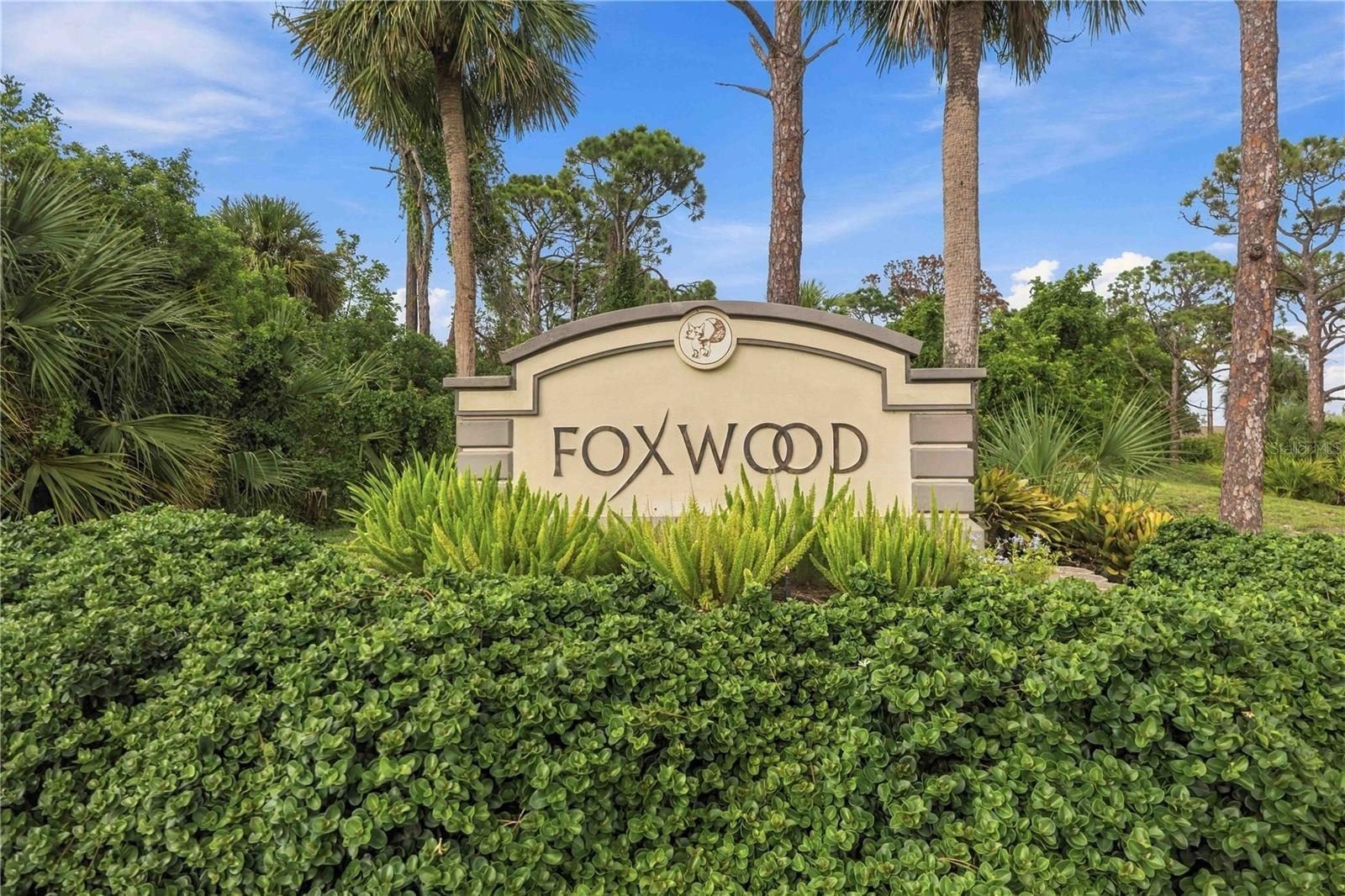 Foxwood Community in Englewood