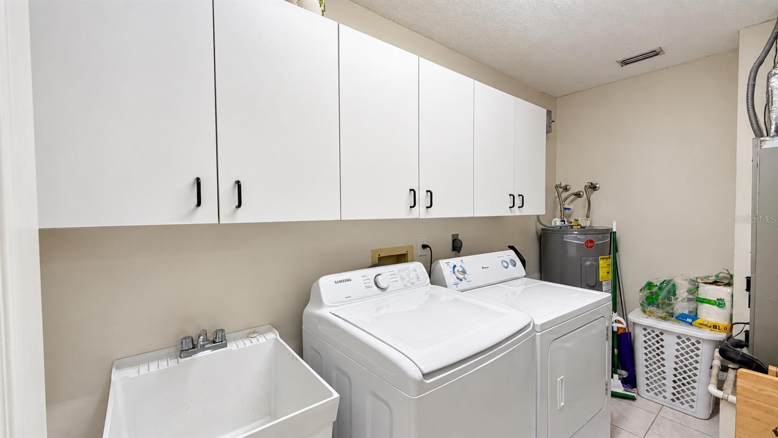 5157 Sandy Beach Ave, Sarasota, FL 34242 — photo 11 of 22
