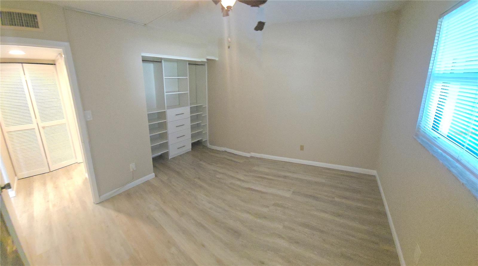 1650 Pine Tree Ln #204, Sarasota, FL 34236 — photo 17 of 40