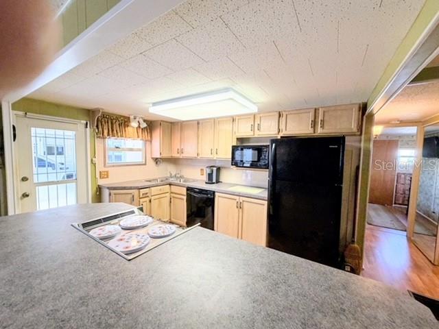 814 Turf, Venice, FL 34285 — photo 7 of 21