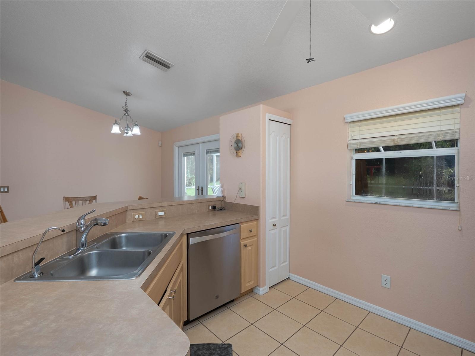 5586 Galambos St, North Port, FL 34291 — photo 15 of 48