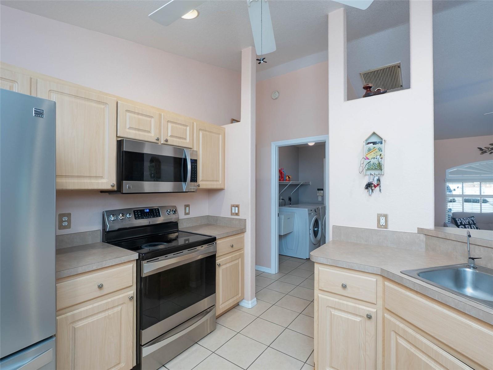 5586 Galambos St, North Port, FL 34291 — photo 17 of 48