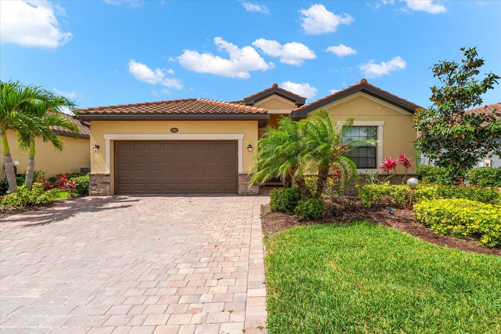 12501 Cinqueterre Dr, Venice, FL 34293 — photo 2 of 42